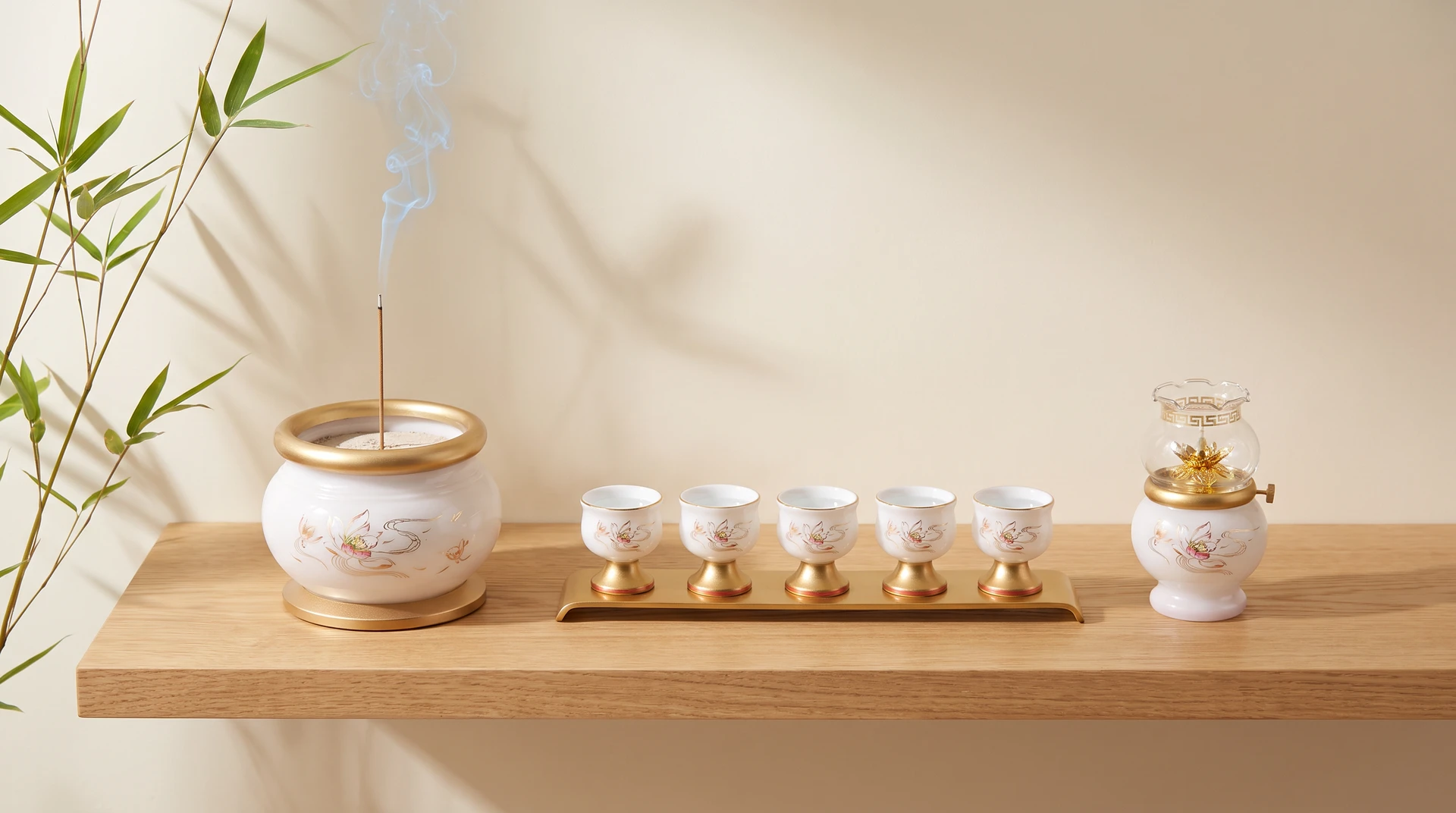 Lư hương, bộ kỷ 5 chén nước và đèn dầu men trắng sứ trên bàn thờ
