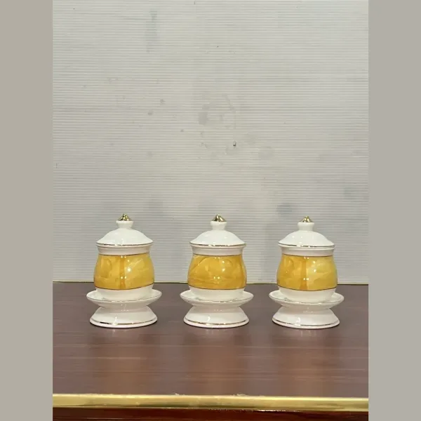 Hũ có nắp sứ vân đá vàng