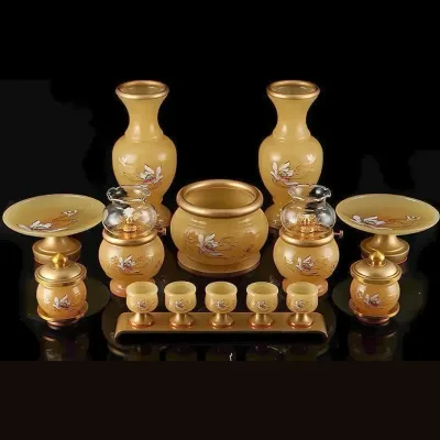 Bộ đồ thờ men vàng kem (1037)